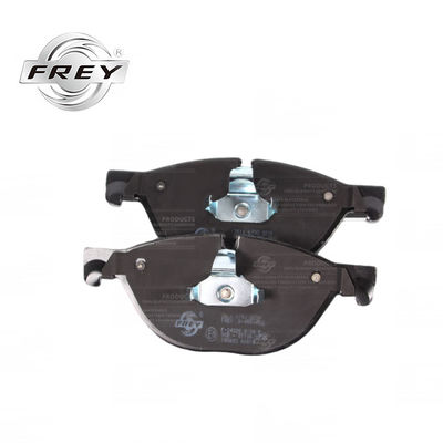 El sistema de frenos 34116851269 parte los sistemas delanteros de la zapata de freno para BMW F02 F07 F10