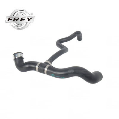 2035011182 Tubo de refrigerante de agua Ajuste multifunción Mercedes Benz W203